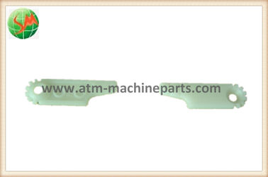 قطع غيار ماكينات الصراف الآلي البلاستيك الأبيض NMD ATM Parts A004396