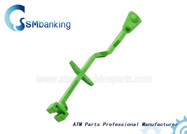 قطع غيار أجهزة الصراف الآلي Wincor Green Plastic Pull Rod 01750053061 1750053061